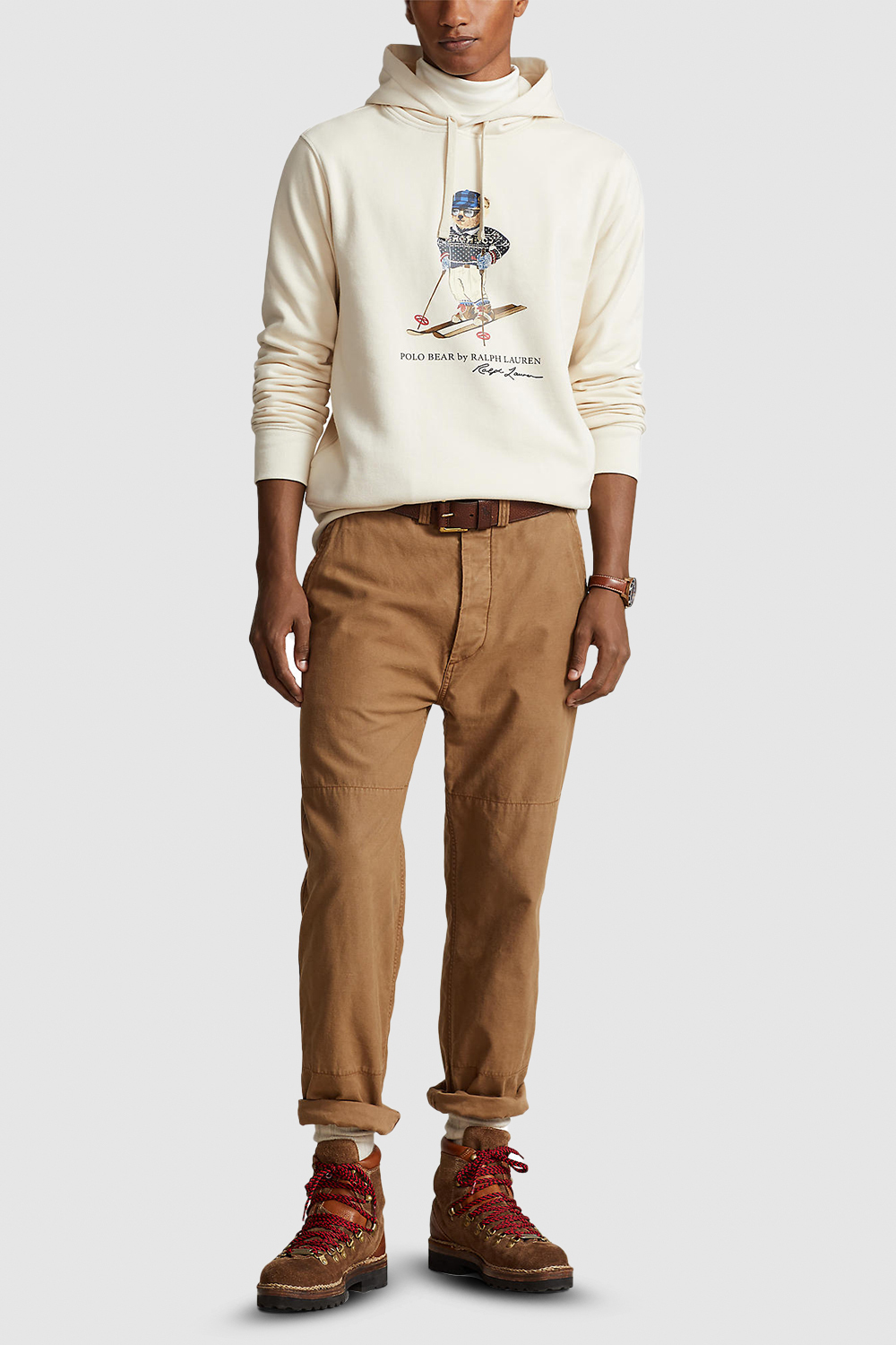 תמונת כל הלוק של סווטשירט קפוצ'ון